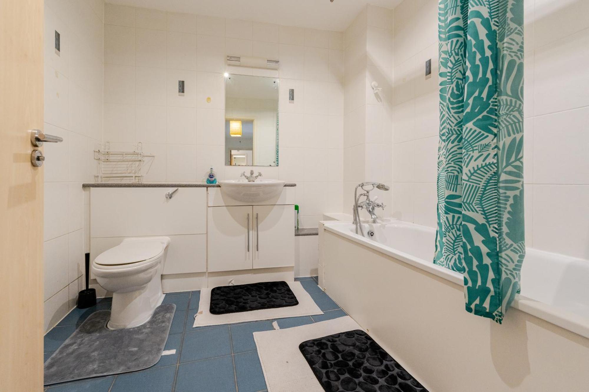 Room In Cardiff City Center - Swiftstay Zewnętrze zdjęcie